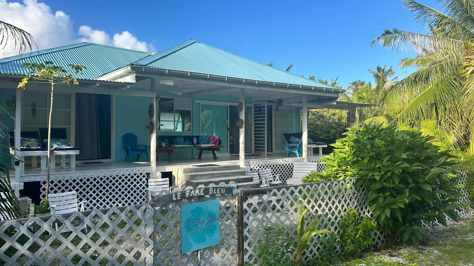 Le Fare Bleu Tiputa Rangiroa Apartment Homestay
