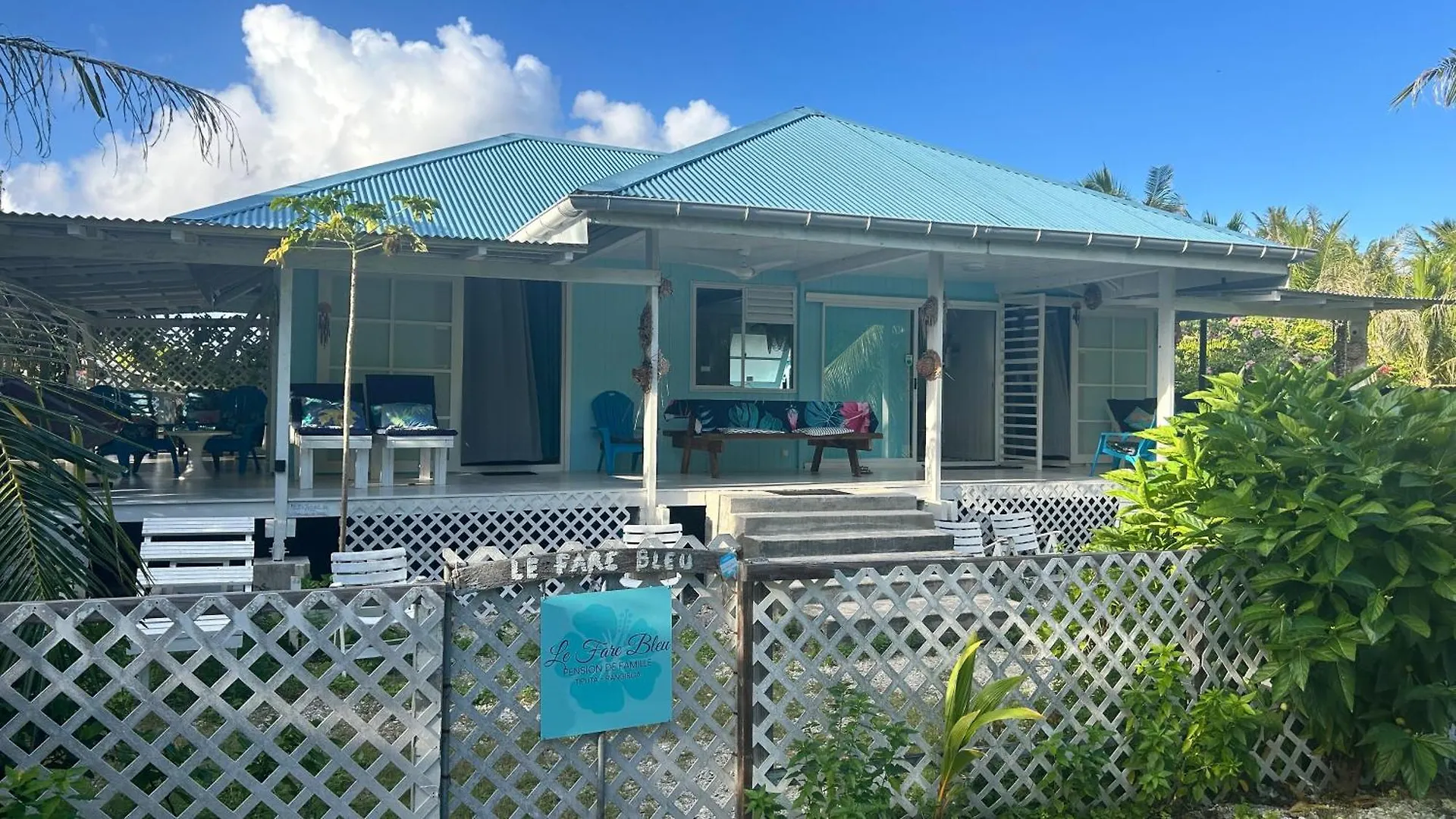 Le Fare Bleu Tiputa Rangiroa Apartment Homestay